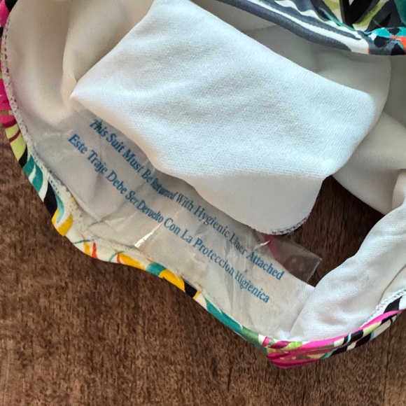 Tropical Women’s Swimwear one piece size small - Picture 5 of 5